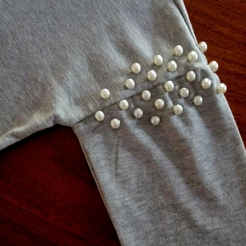Ultra Flirt Pearl Shoulder Dropped Sleeve Sweatshirt Small Heather Gray - Picture 8 of 16